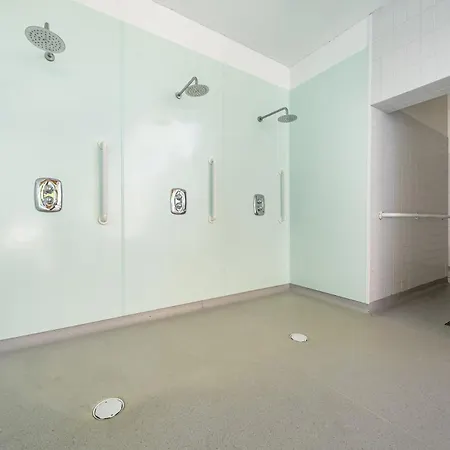Jubilee First-floor Single Bedroom * 펜리스